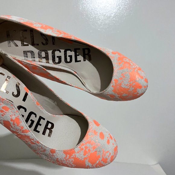 Kelsi Dagger Lillian Paint Splatter Pumps - Picture 15 of 17